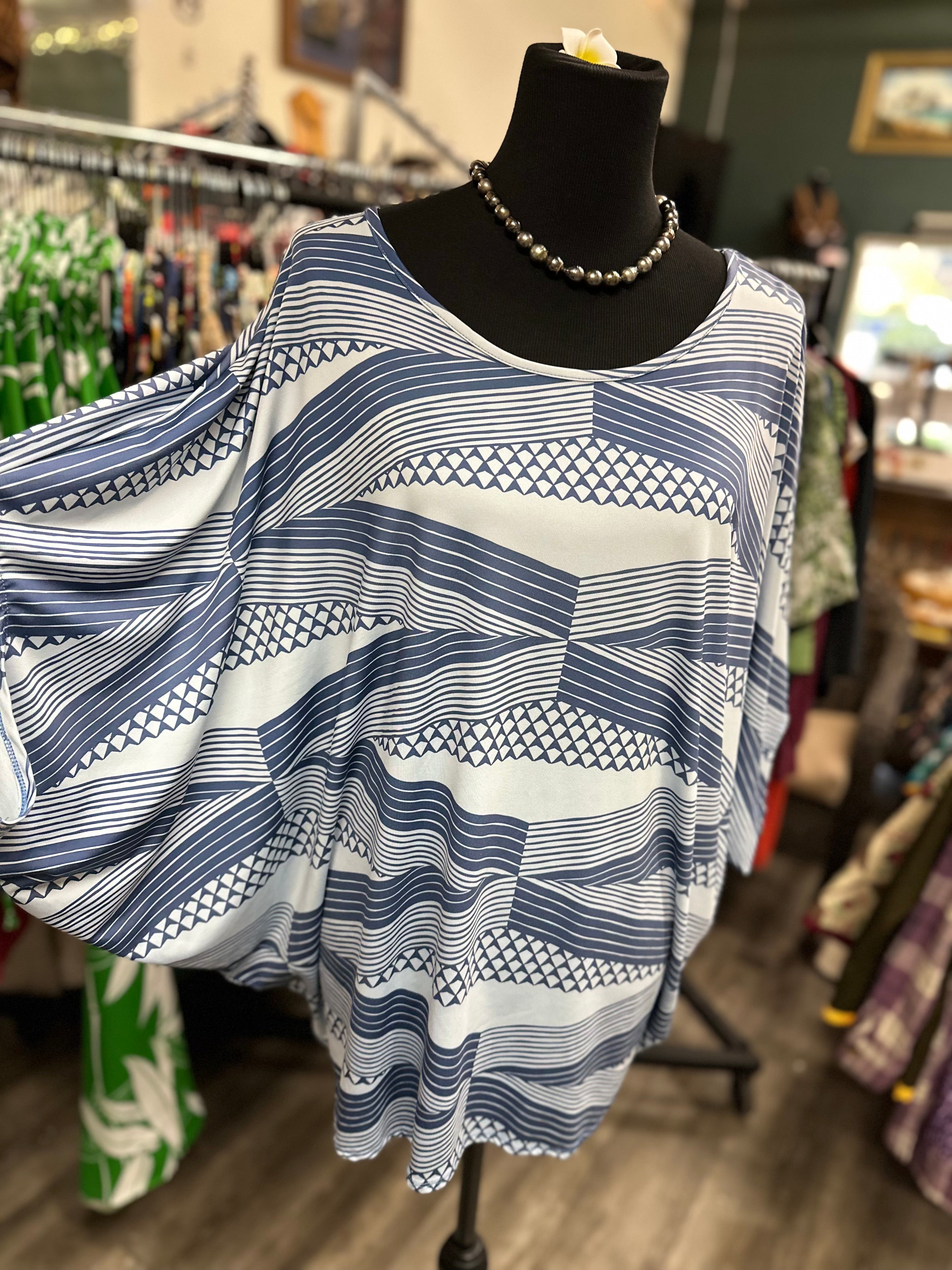 He’olu by Mana’ola. Knit blouse blue